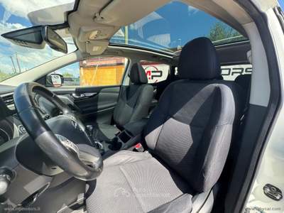 Nissan Qashqai QASHQAI TEKNA 1.6 dCi 130CV Bianco usata Bari