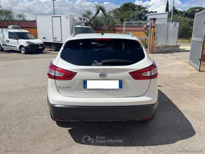 Nissan Qashqai QASHQAI TEKNA 1.6 dCi 130CV Bianco usata Bari