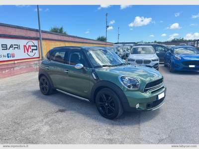 MINI Clubman COOPER COUNTRYMAN SD ALL4 2.0 111CV AUTOMATICA 4X4 Verde usata Bari