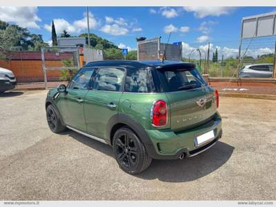 MINI Clubman COOPER COUNTRYMAN SD ALL4 2.0 111CV AUTOMATICA 4X4 Verde usata Bari
