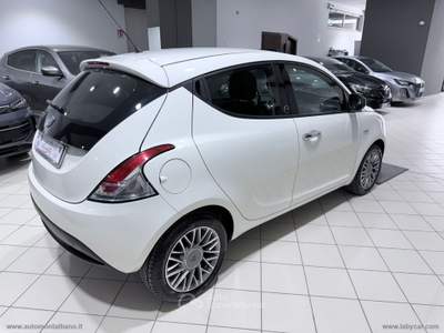 Lancia Ypsilon Ypsilon 1.2 69 CV 5p. GPL Ecochic Gold Beige usata Favara