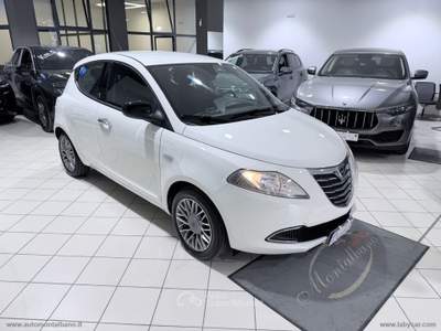 Lancia Ypsilon Ypsilon 1.2 69 CV 5p. GPL Ecochic Gold Beige usata Favara