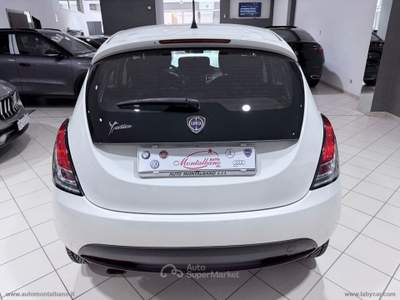 Lancia Ypsilon Ypsilon 1.2 69 CV 5p. GPL Ecochic Gold Beige usata Favara