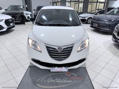 Lancia Ypsilon Ypsilon 1.2 69 CV 5p. GPL Ecochic Gold Beige usata Favara