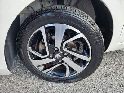 Peugeot 108 108 5p 1.0 vti Allure E6 Bianco usata San Stino di Livenza
