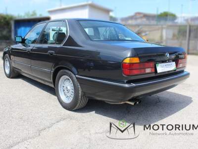 BMW Serie 7 728i 184 CV Rosso usata Napoli