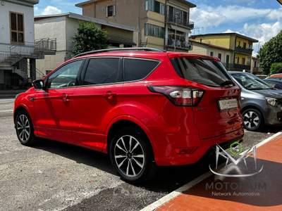 Ford Kuga ST-LINE Rosso usata Campi Bisenzio