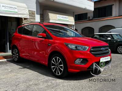 Ford Kuga ST-LINE Rosso usata Campi Bisenzio