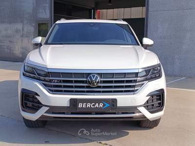 Volkswagen Touareg 3.0 V6 tdi Advanced R-Line Exterior Pack 231cv tiptronic Bianco usata Verona