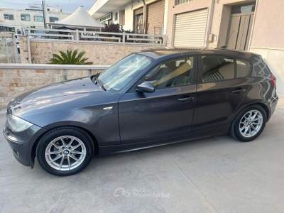 BMW Serie 1 118d 118 118d cat 5 porte Futura Grigio usata Castellana Grotte