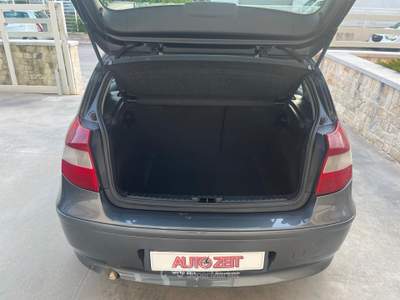 BMW Serie 1 118d 118d 5 porte Futura Grigio usata Castellana Grotte