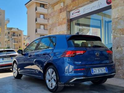 Volkswagen Golf DSG SCR Style Blu/Azzurro usata Altamura
