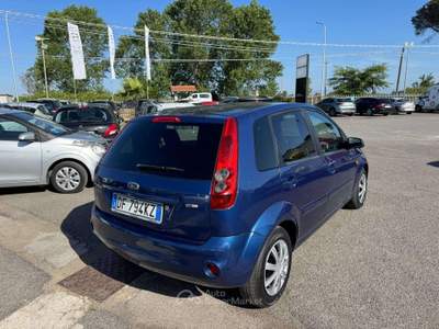 Ford Fiesta Fiesta V 5p 1.4 tdci 2007 Blu/Azzurro usata Latina