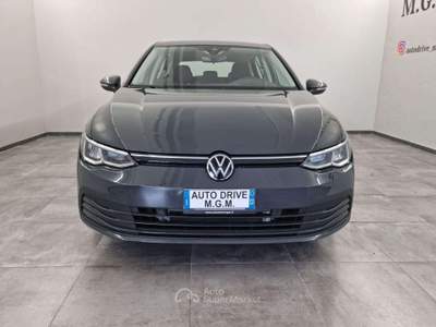 Volkswagen Golf 1.0 eTSI EVO DSG Life Grigio usata Erba