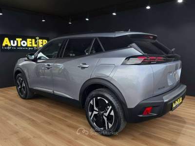 Peugeot 2008 2008 1.2 hybrid Allure 110cv e-dcs6 Grigio usata Moncalieri