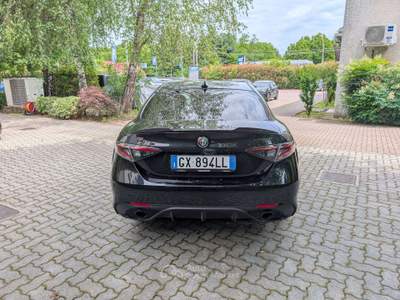 Alfa Romeo Giulia 2.0 t Intensa Q4 280cv auto Nero usata Cairate