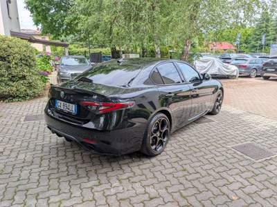 Alfa Romeo Giulia 2.0 t Intensa Q4 280cv auto Nero usata Cairate
