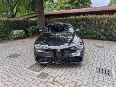 Alfa Romeo Giulia 2.0 t Intensa Q4 280cv auto Nero usata Cairate