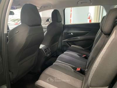Peugeot 5008 S&S Business 7p.ti Argento usata Prato