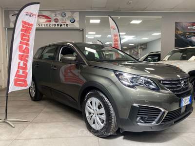 Peugeot 5008 S&S Business 7p.ti Argento usata Prato