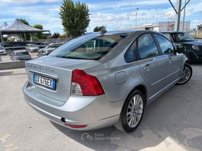 Volvo S40 D cat Summum Argento usata ALTAMURA