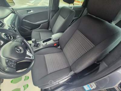Mercedes-Benz Classe B B 180 BlueEFFICIENCY Executive Grigio usata Caresanablot