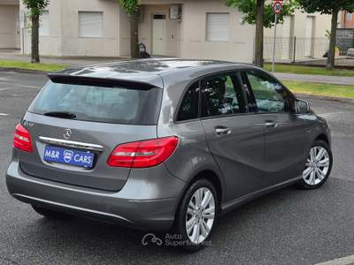 Mercedes-Benz Classe B B 180 BlueEFFICIENCY Executive Grigio usata Caresanablot