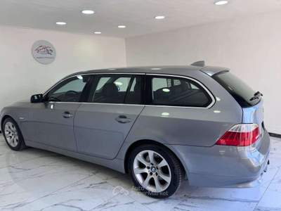 BMW Serie 5 530d 530 Serie 5 E61 2003 Touring 530d Touring Eletta 231cv Grigio usata Roma