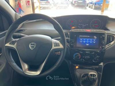 Lancia Ypsilon Ypsilon III 2021 1.2 Gold Gpl 69cv IMPIANTO ORIGINALE - SENZA OBBLIGO DI FINANZIAMENTO Argento usata Terracina