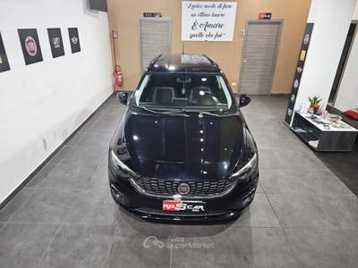 Fiat Tipo Automatica 1.6 MTJ 120cv Lounge Nero usata Qualiano