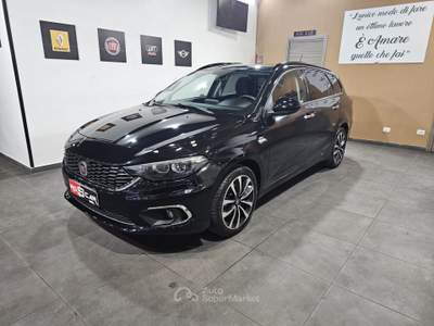 Fiat Tipo Automatica 1.6 MTJ 120cv Lounge Nero usata Qualiano