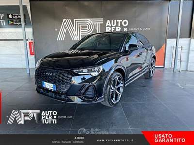 Audi Q3 Q3 Sportback 35 1.5 tfsi Identity Black s-tronic usata Napoli