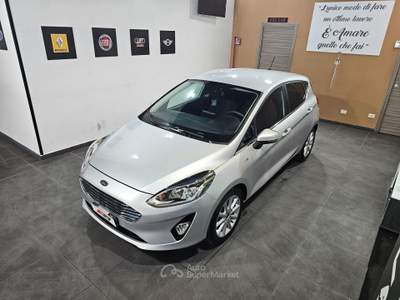 Ford Fiesta GPL 5 porte Titanium Grigio usata Qualiano