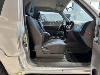 Mitsubishi Pajero Pajero 3p 3.2 tdi 16v di-d GLS SWB (121kw) Grigio usata Forlì