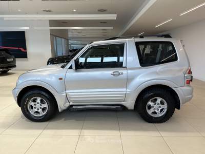 Mitsubishi Pajero Pajero 3p 3.2 tdi 16v di-d GLS SWB (121kw) Grigio usata Forlì
