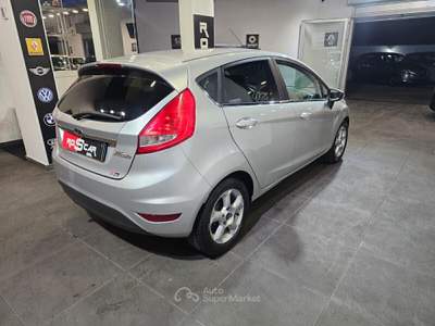 Ford Fiesta GPL 5 porte - Titanium Grigio usata Qualiano