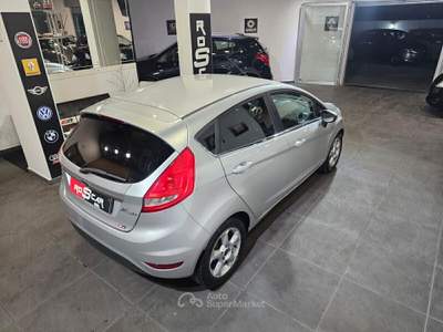 Ford Fiesta GPL 5 porte - Titanium Grigio usata Qualiano