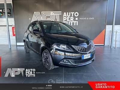 Lancia Ypsilon Ypsilon 1.0 firefly hybrid Gold s&s 70cv 5p.ti usata Napoli