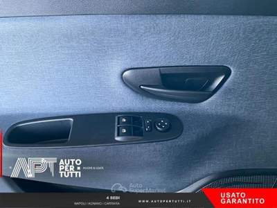 Lancia Ypsilon Ypsilon 1.0 firefly hybrid Gold s&s 70cv 5p.ti usata Napoli