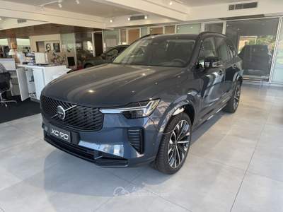 Volvo XC90 B5 AWD automatico Ultra Dark - PREZZO DI LISTINO 96846€!!! Blu/Azzurro usata Forlì