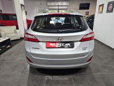 Hyundai i30 6m Style 119.000km Grigio usata Qualiano