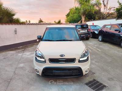 Kia Soul 128cv Cool Beige usata Qualiano
