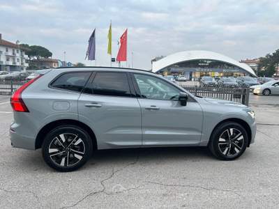 Volvo XC60 XC60 T6 Plug-in hybrid AWD automatico Plus Dark Grigio usata Rimini