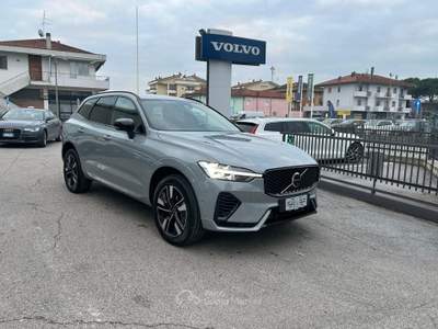 Volvo XC60 XC60 T6 Plug-in hybrid AWD automatico Plus Dark Grigio usata Rimini