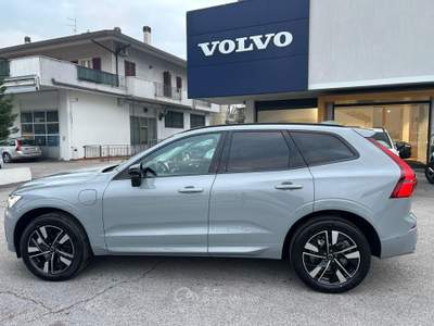 Volvo XC60 XC60 T6 Plug-in hybrid AWD automatico Plus Dark Grigio usata Rimini