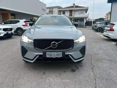 Volvo XC60 XC60 T6 Plug-in hybrid AWD automatico Plus Dark Grigio usata Rimini