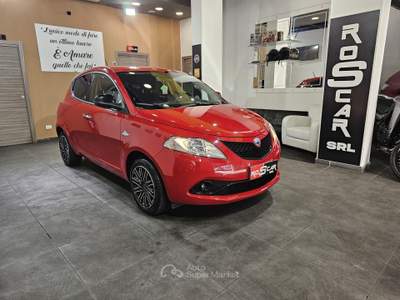 Lancia Ypsilon 1.2 69cv Ecochic GPL Gold Rosso usata Qualiano