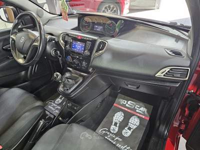 Lancia Ypsilon 1.2 69cv Ecochic GPL Gold Rosso usata Qualiano