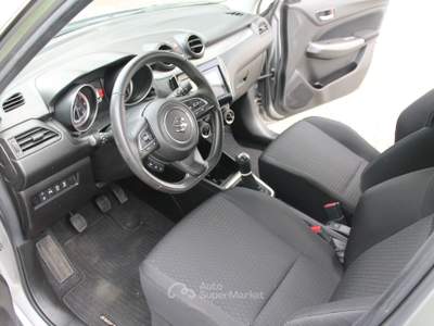 Suzuki Swift 1.2 Hybrid Top 2WD Grigio usata Cuneo