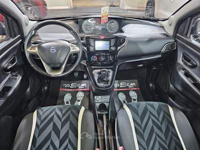 Lancia Ypsilon 1.2 benz. 69cv Nero usata Qualiano